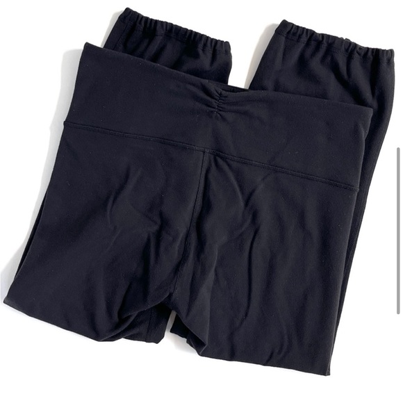 Lululemon Women’s Crop Yoga Pants with Split Drawcord Hem *Luon in Black (6) - Picture 4 of 10